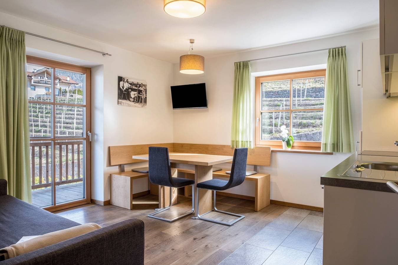 Foto 3 von 29: Ferienwohnung "Gojer Sauvignon" mit Bergblick, Garten und WLAN