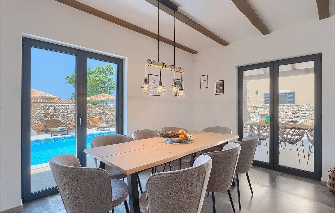 Foto 8 von 60: Charmante 2-Zimmer-Wohnung mit Pool und Garage – WLAN und Klimaanlage inklusive!