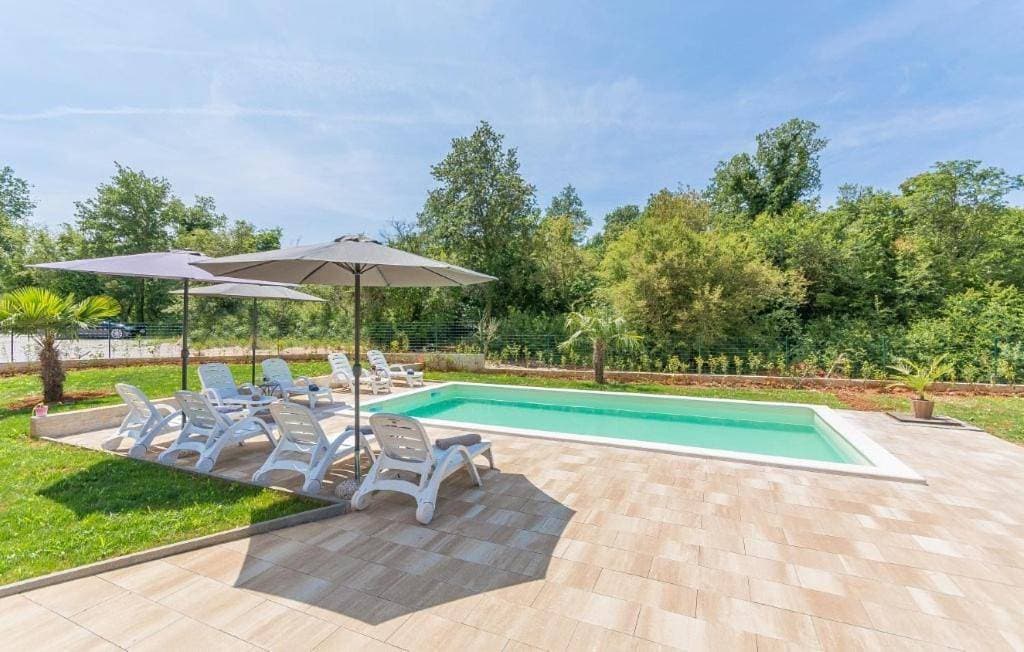 Foto 6 von 36: Villa with Private Pool