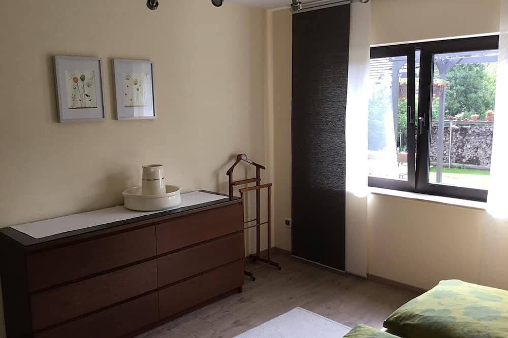 Foto 2 von 20: Moderne sonnige Ferienwohnung - ruhige Lage, mit großer Terrasse
