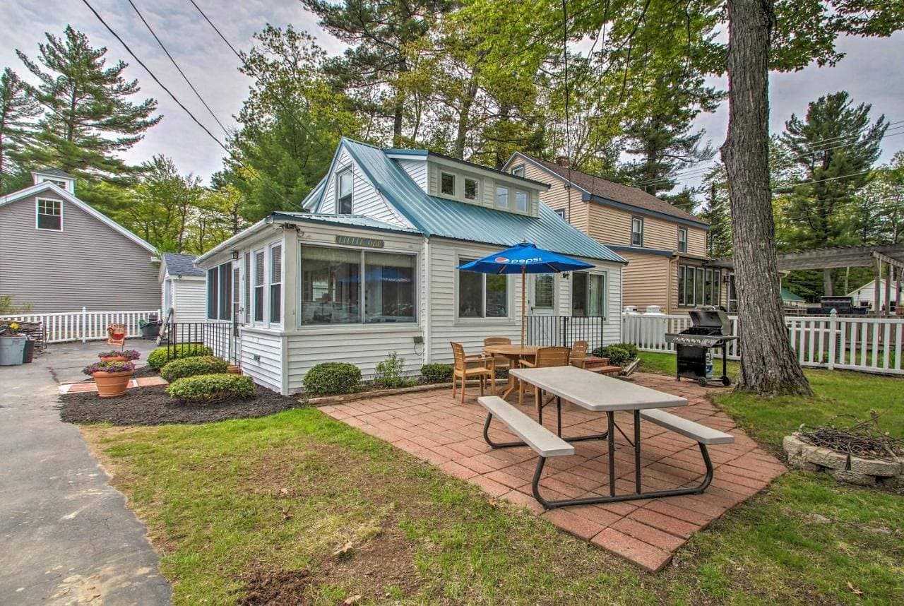 Sebago Lake Cottage w/ Patio + Beach Access! 1