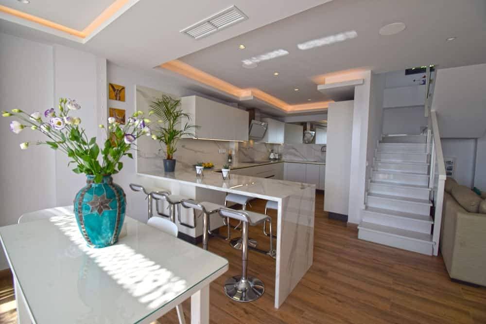 Foto 11 von 22: Luxury Eco Villa  with Heated pool in Gaucin Town