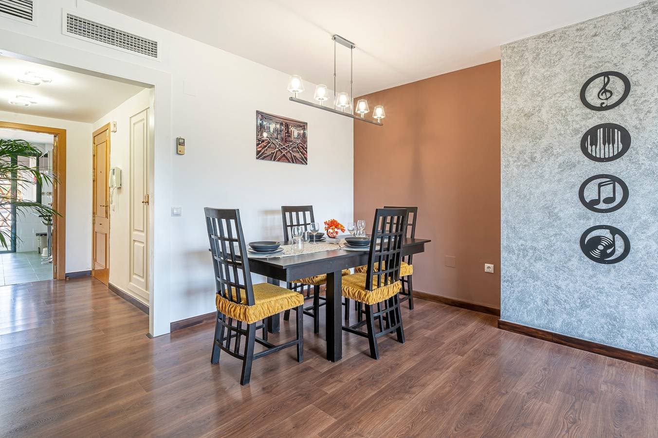 Foto 8 von 34: Ferienwohnung 'Apartamento Las Joyas' mit Bergblick, WLAN und Klimaanlage