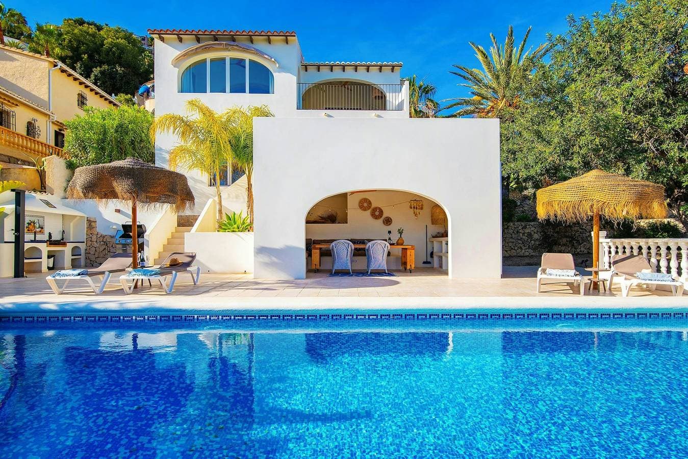 Foto 12 von 36: Villa mit Blick auf den Felsen Ifach in Benissa