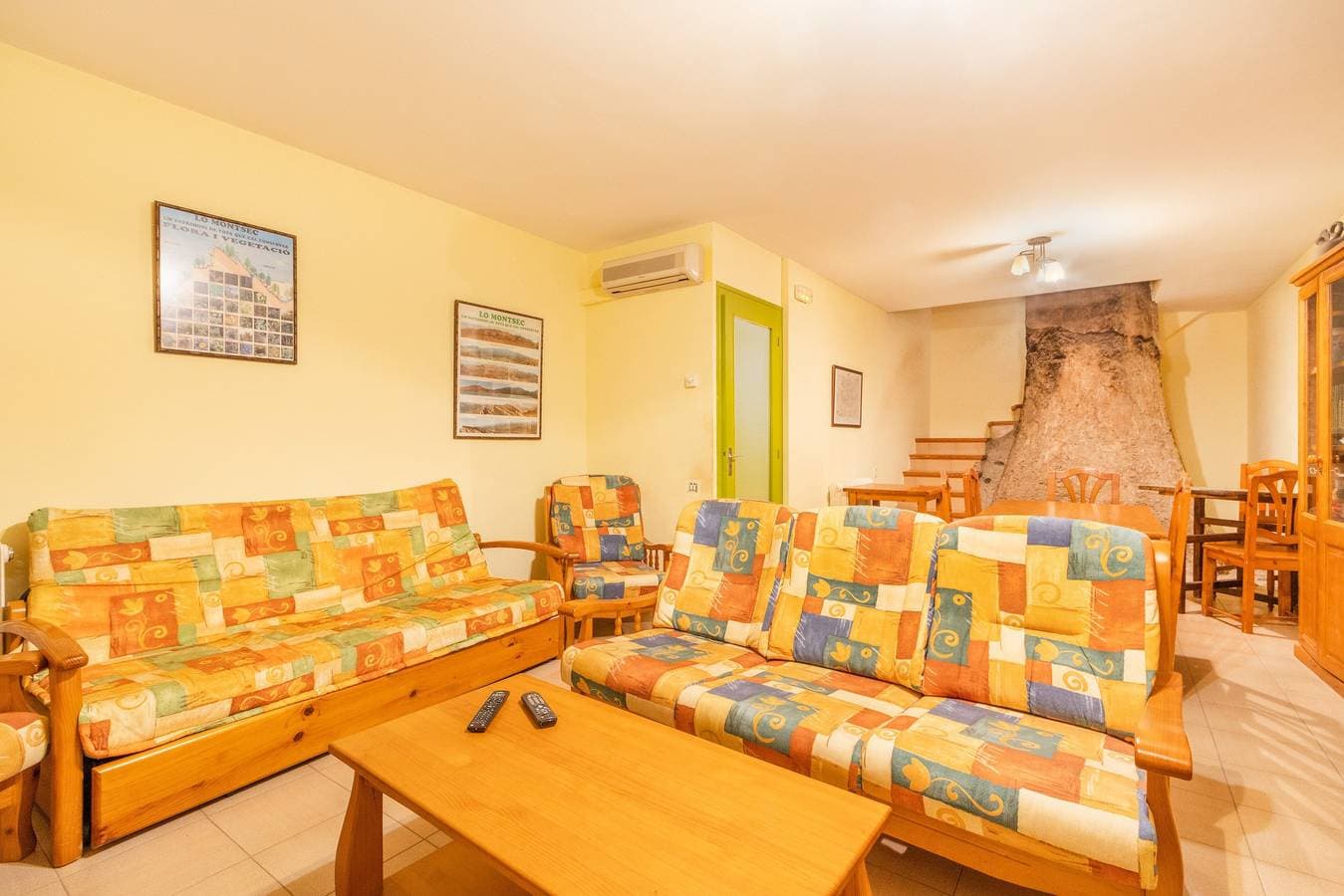 Foto 12 von 25: Zimmer 'Doppel 2' Casa Roca-Sant Martí de Barcedana mit WLAN und Klimaanlage.