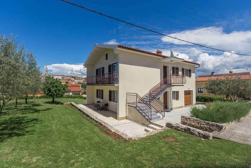 Foto 4 von 27: Holiday Home with heated pool in ViÅ¡njan