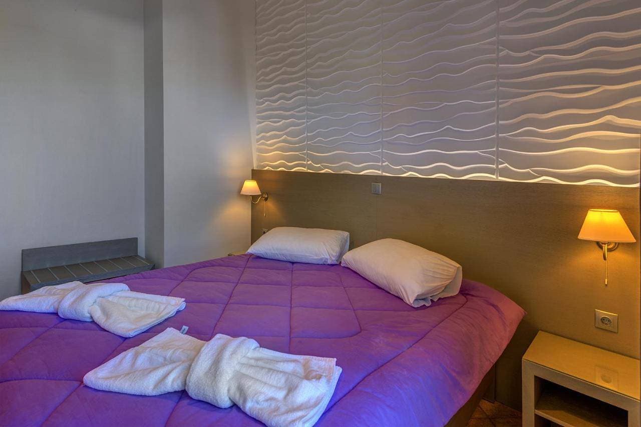 Foto 12 von 36: Double or Twin Room with Balcony and City View