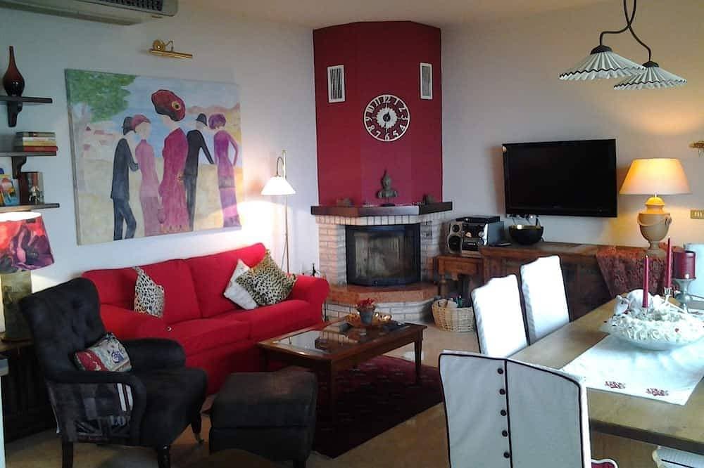 Foto 8 von 23: Wohnluxus auf 100m2 mit grandiosem Gardaseeblick - Golf-und Bikerparadies
