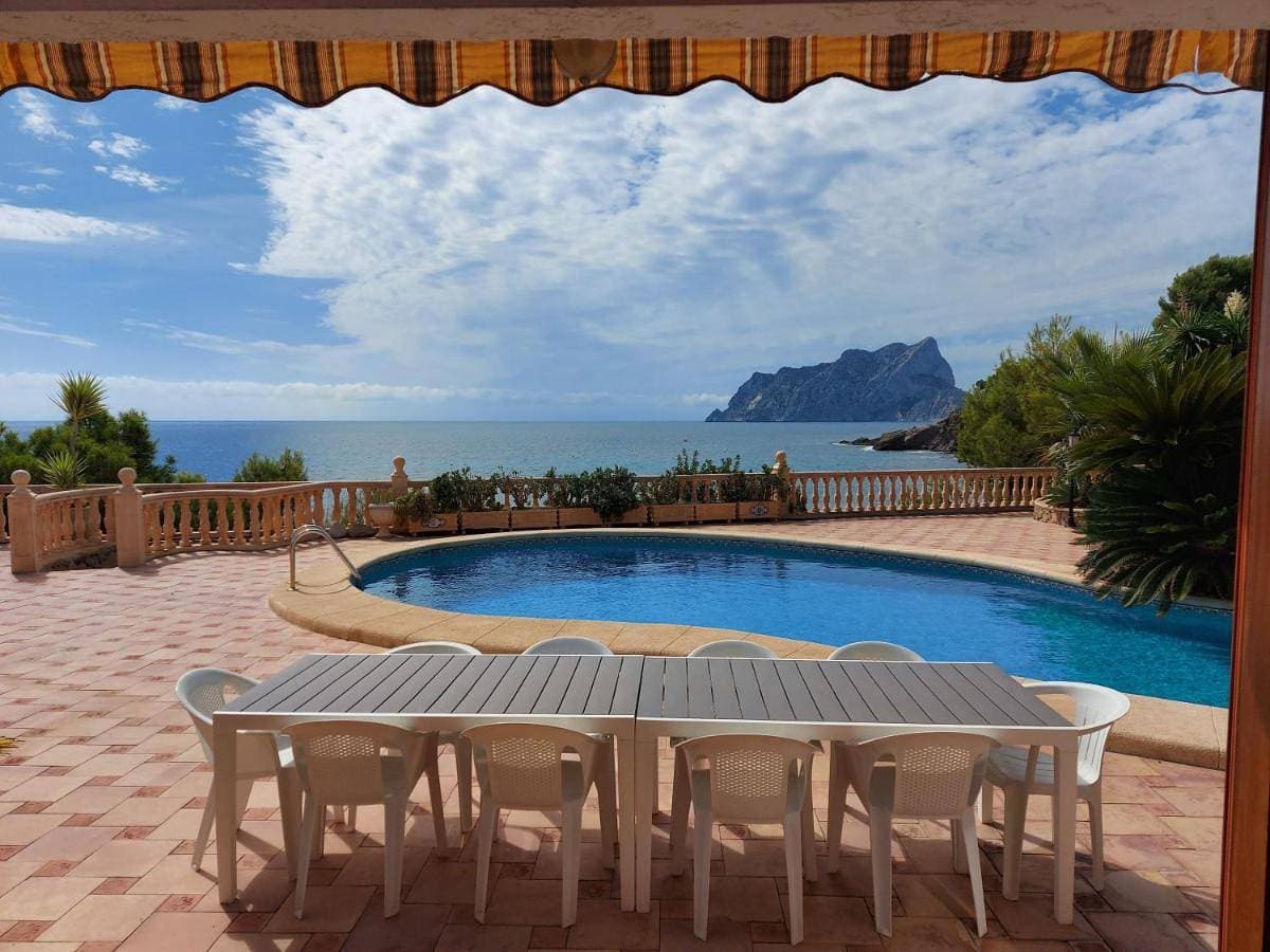 Foto 4 von 32: Villa