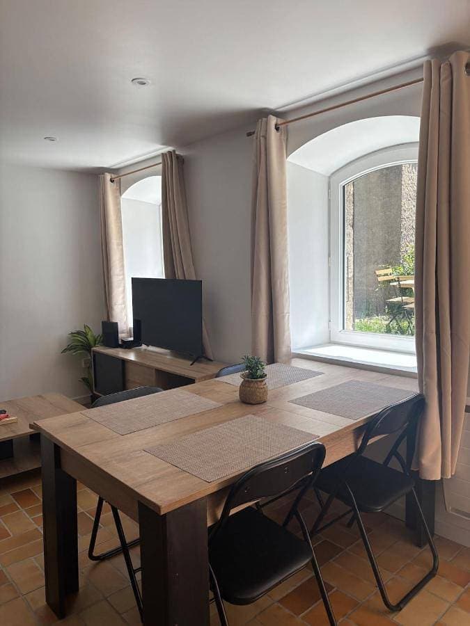 Foto 4 von 13: Two-Bedroom House