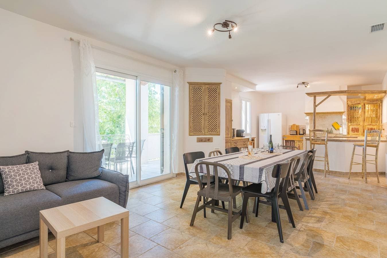 Foto 6 von 25: Appartement 'Sur Les Hauteurs Du Luberon' mit privatem Pool und WLAN
