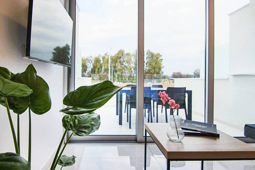 Foto 8 von 15: Phaedrus Living: Seaside Luxury Flat Harbour 104