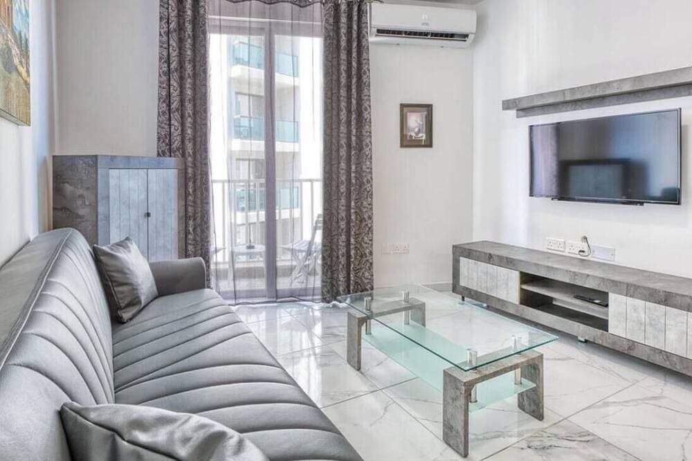 Foto 9 von 20: Sun, Sea & Comfort, Qawra Home w/ Stunning Views
