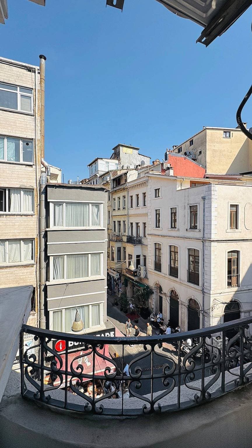 Foto 6 von 12: Taksim-Platz - Deluxe Studio 301