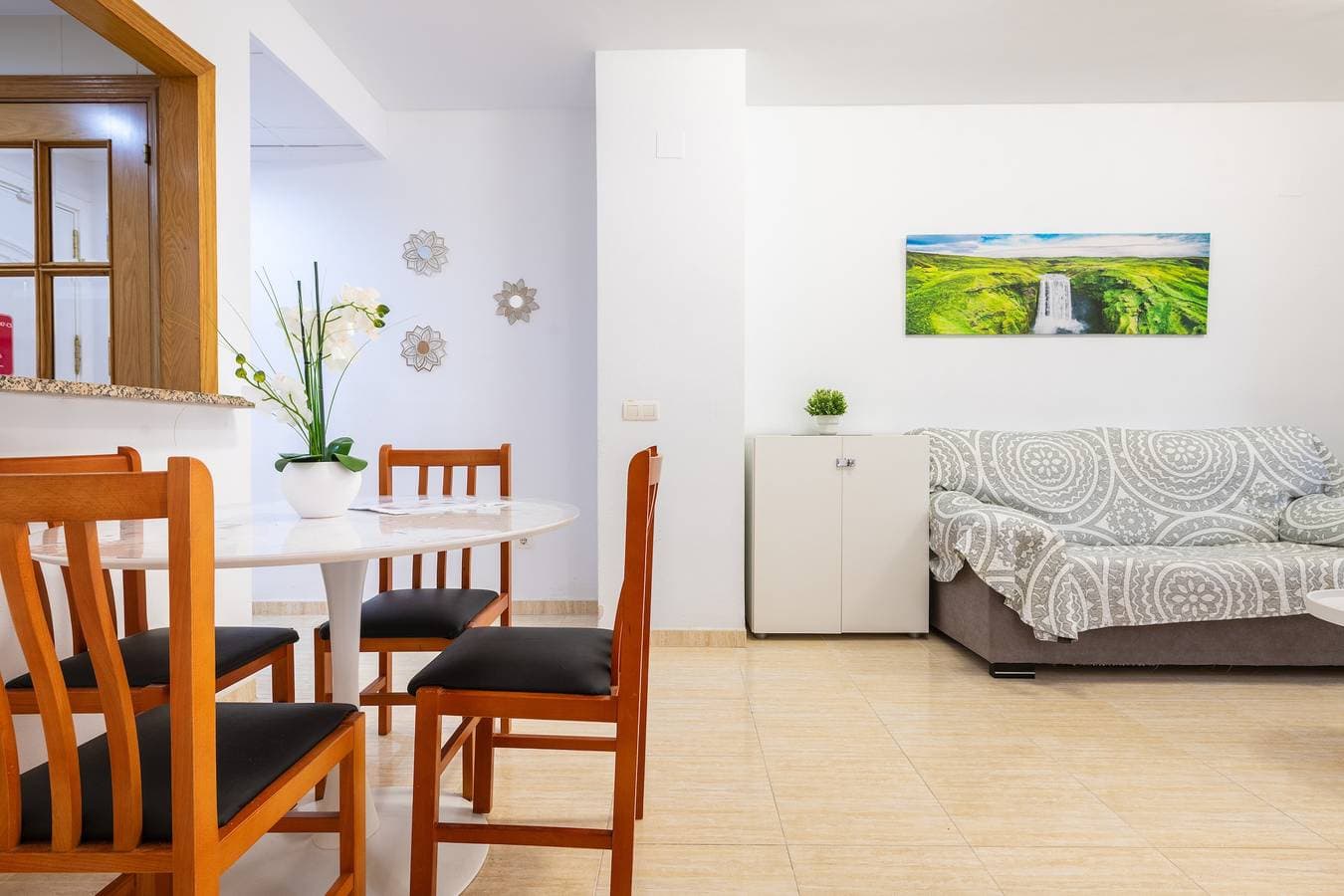 Foto 8 von 36: Apartment 'Vistamar, 1. Strandreihe' mit Meerblick, WLAN und Klimaanlage