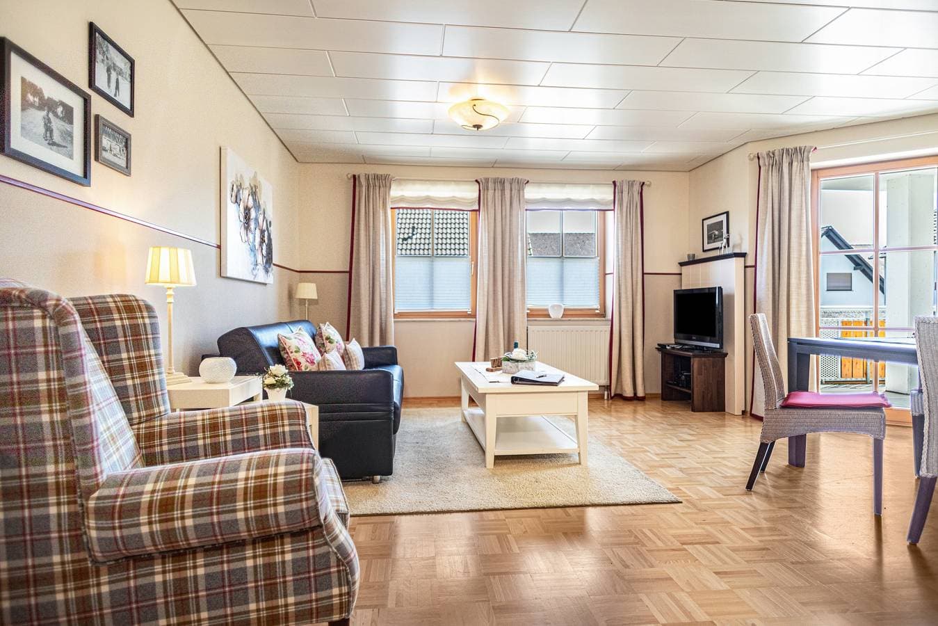 Foto 2 von 22: Gemütliche Ferienwohnung 3 am "Trostelhof" mit Balkon