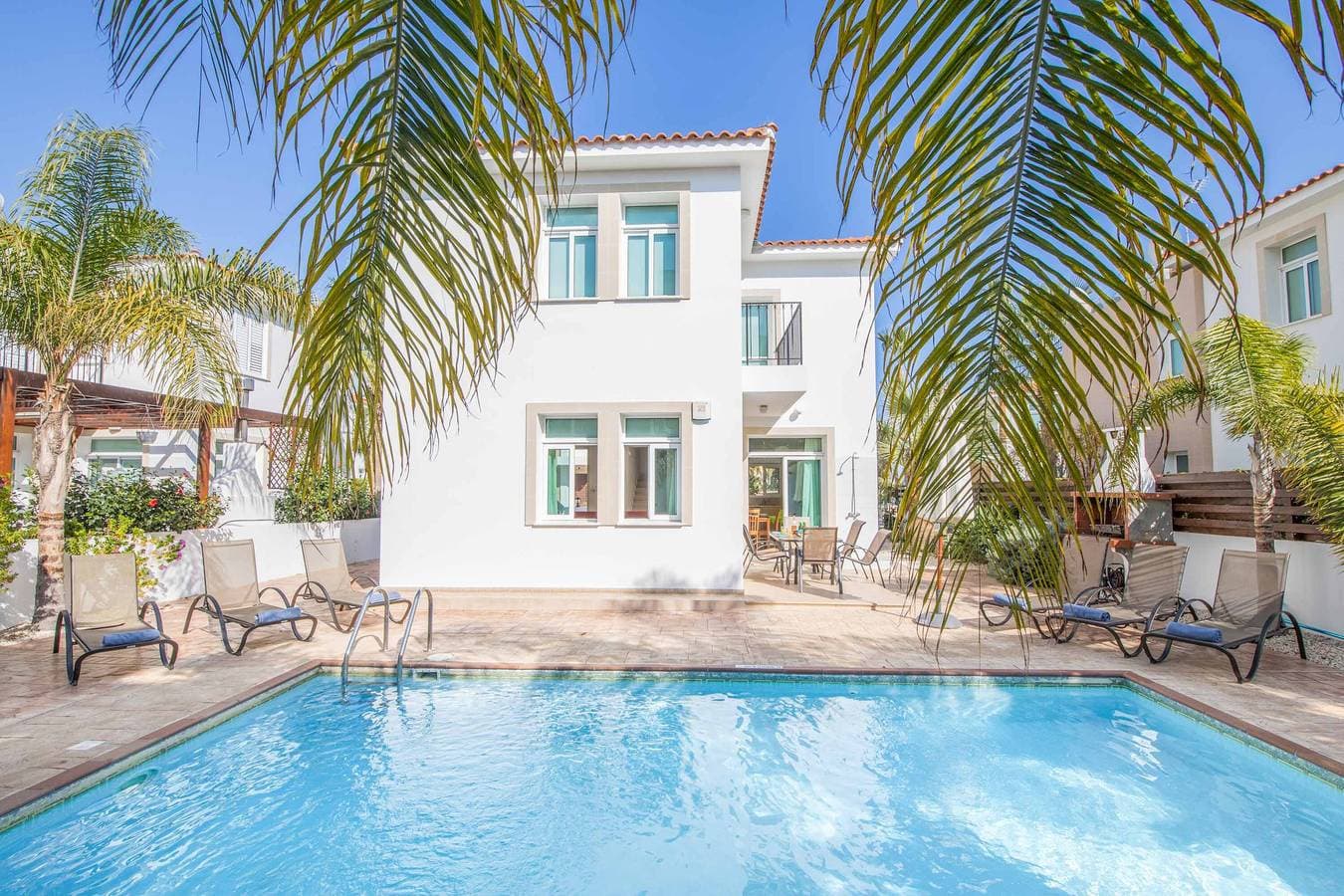 Villa 1