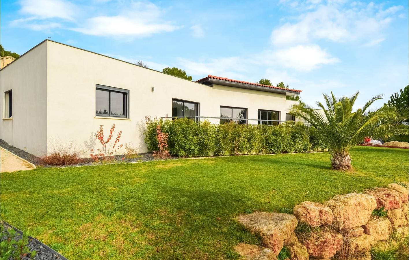 Foto 10 von 32: Cozy Apartment: AC, Pool, Garden, Internet | Saint-Nazaire 1000m