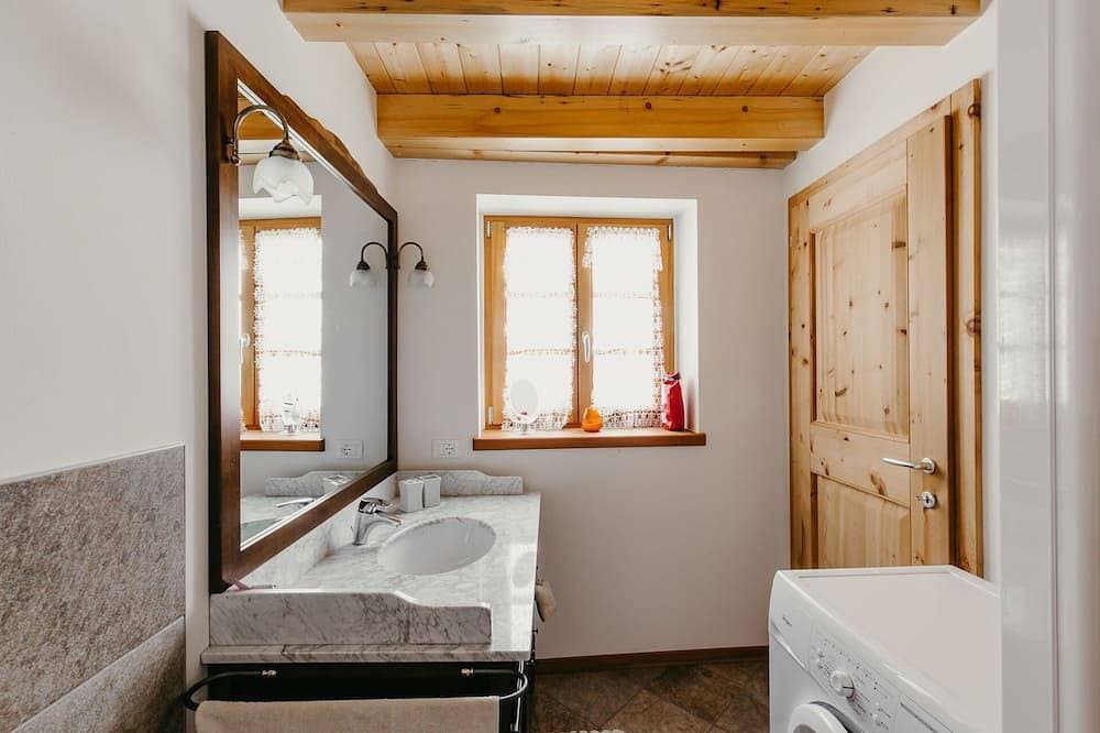 Foto 6 von 30: Gemütliche Hütte in den Bergen in Trentino Südtirol Valle dei Mocheni