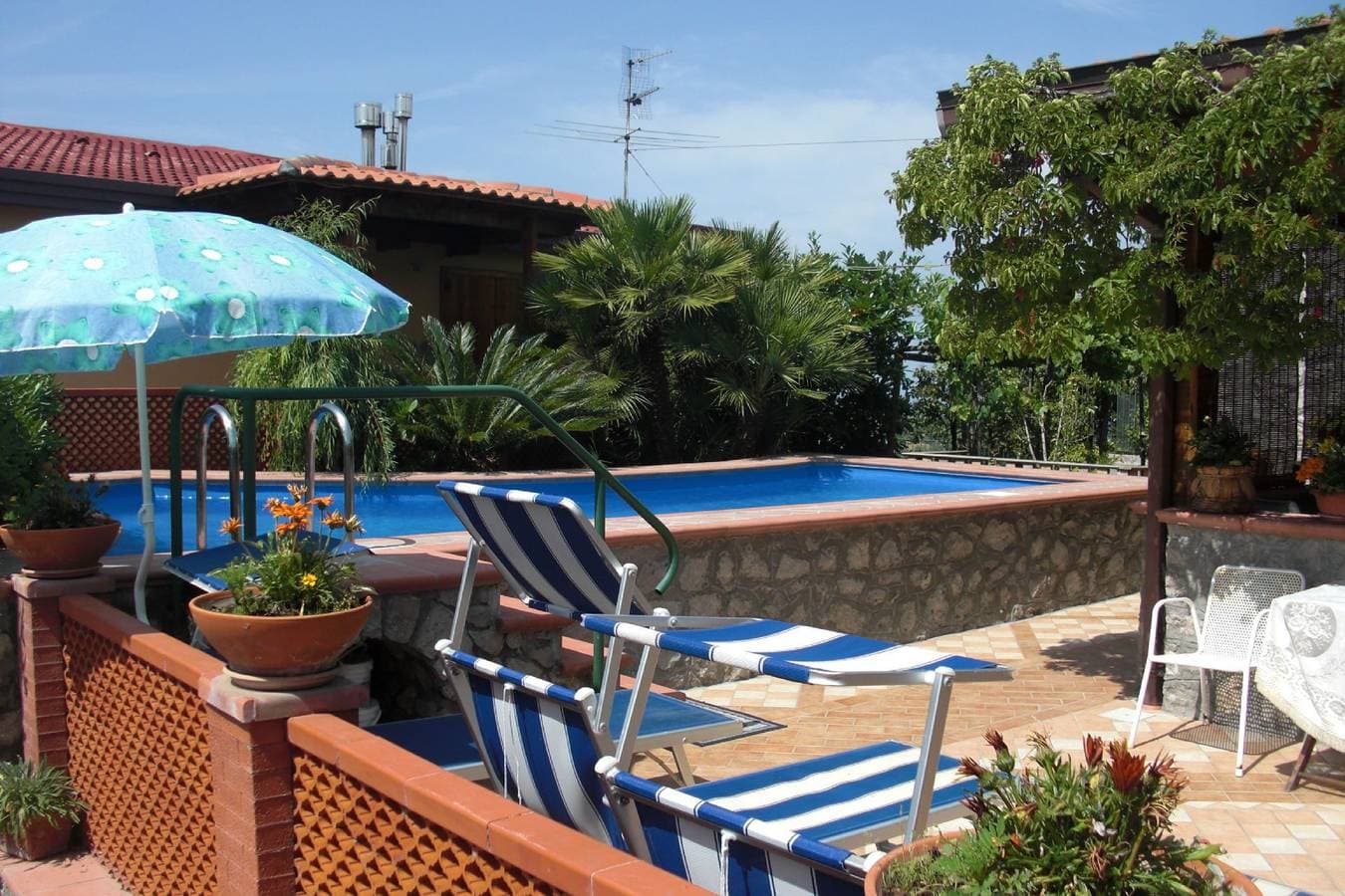 Foto 2 von 26: Villa für 5 Personen mit Garten