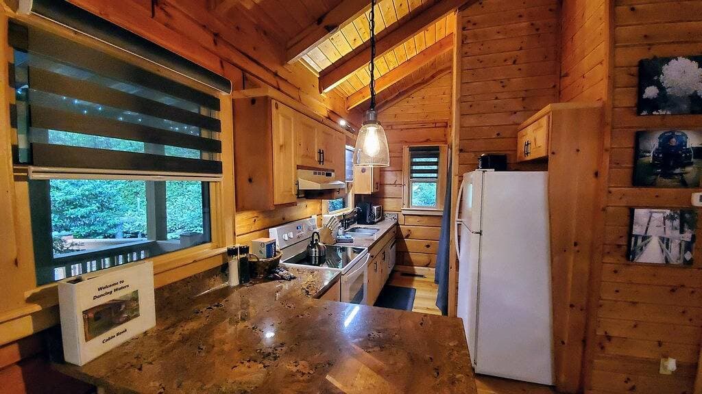 Foto 11 von 50: 💕Couples Paradise 💦Unvergessliche Whitewater Waterfront💦 Einfacher Zugang und in der Nähe von Br