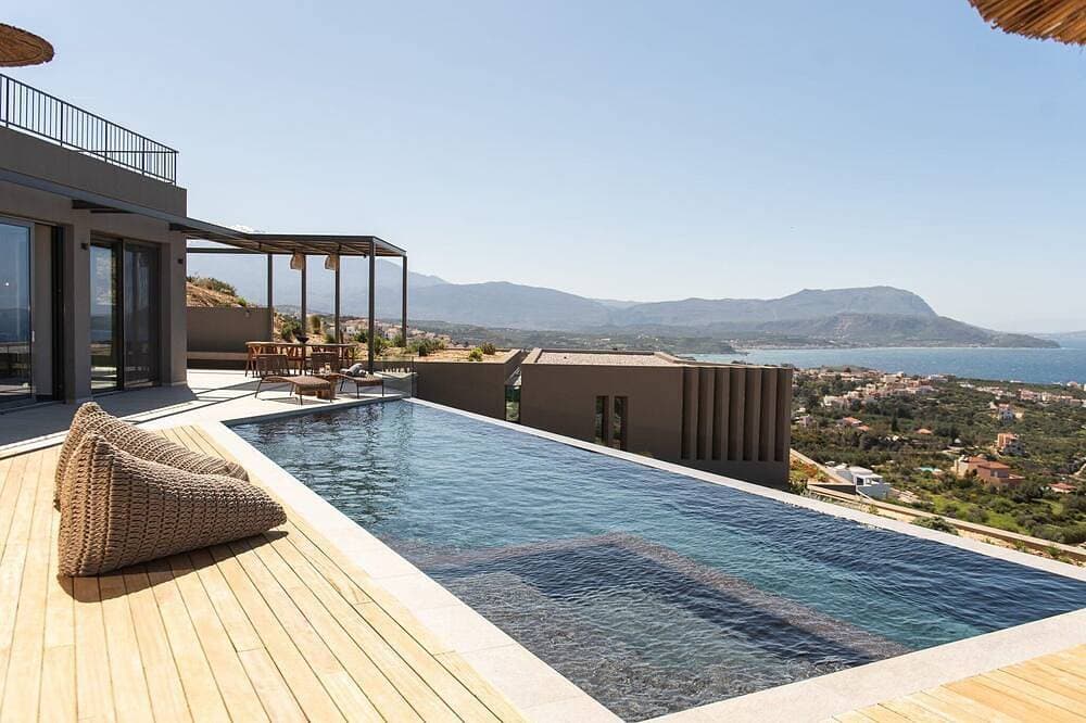 Foto 11 von 23: Villa Aurivis, Divine Sea Views, Private Infinity Pool, Furnished Terrace,.