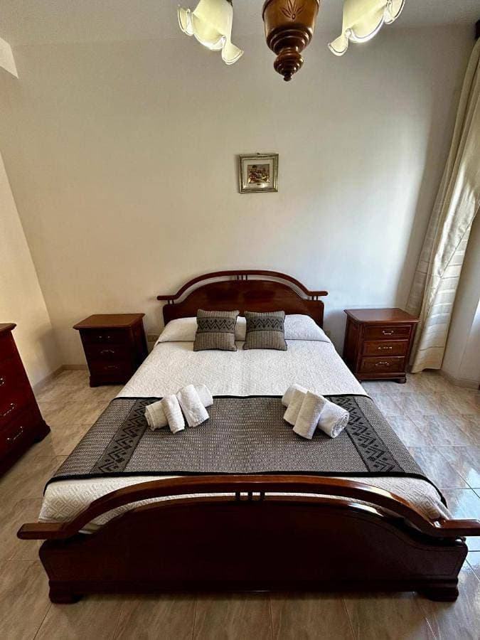 Foto 5 von 28: Two-Bedroom Apartment