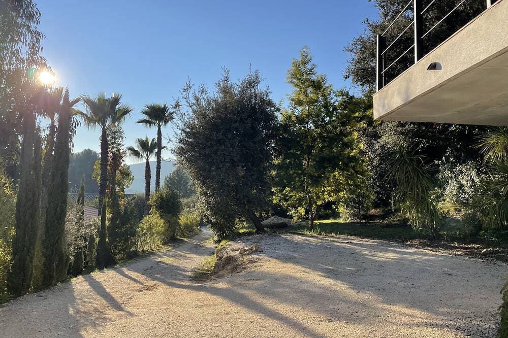 Foto 12 von 30: Moderne Architektenvilla in der Nähe der legendären Strände von Bandol