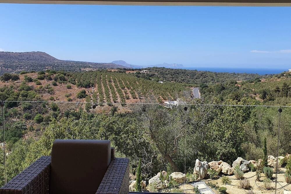 Foto 11 von 30: Villa Aphrodite, grandioser Weitblick, beheizbarer Infinitipool, Privatsphäre!