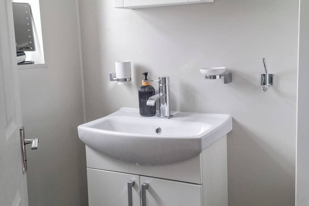 Foto 7 von 25: New 2 bedrooms with private en-suite near Heathrow
