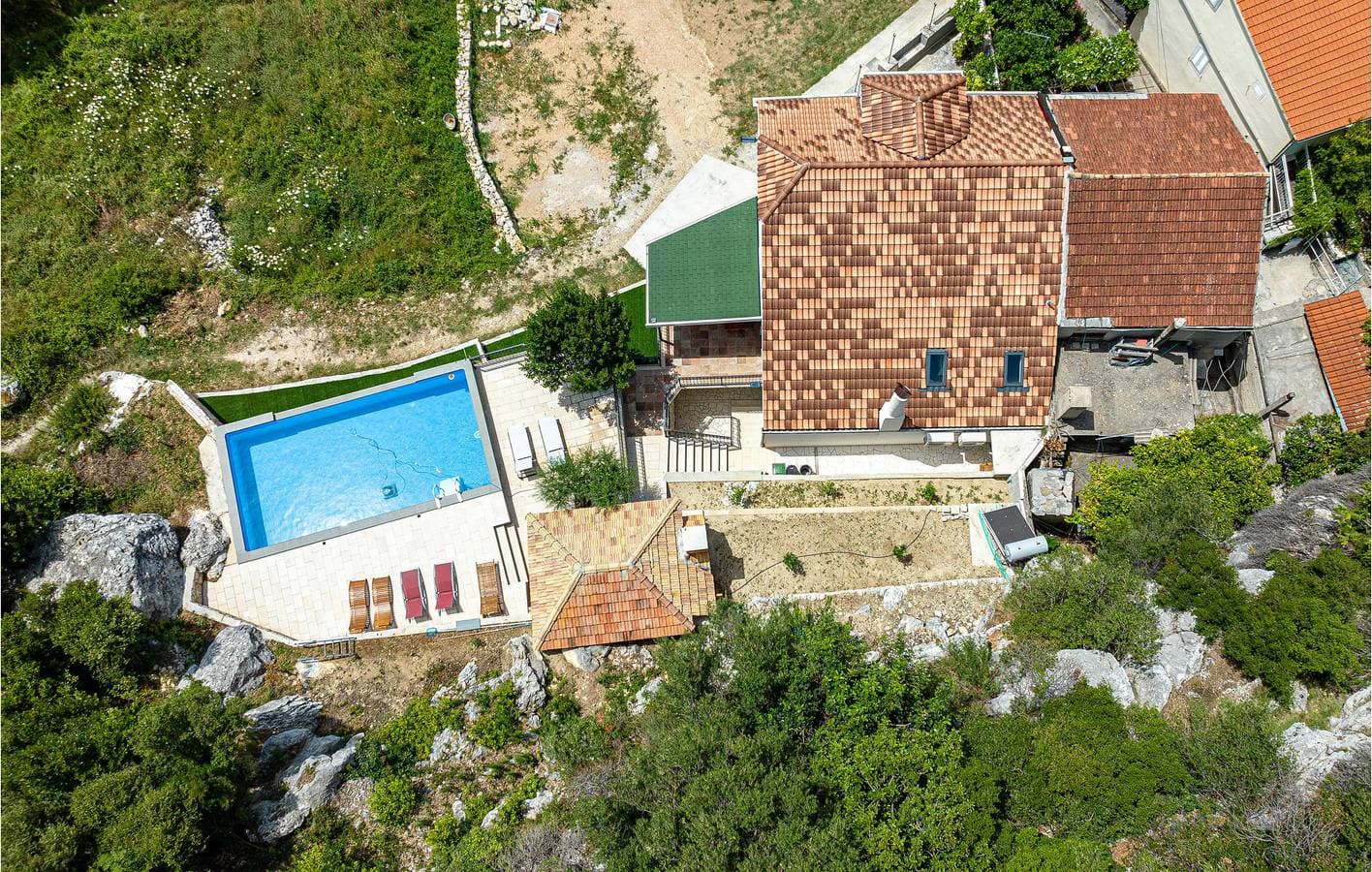 Foto 4 von 45: Moderne 170 m² große Wohnung mit Pool, Terrasse und 2,5 km Entfernung zum Strand