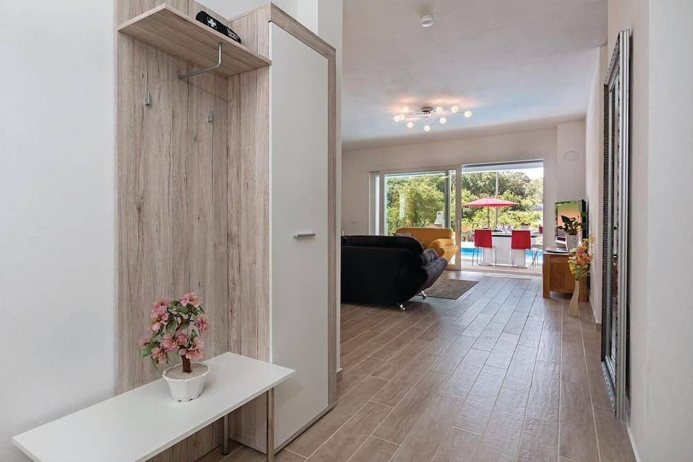 Foto 10 von 30: Luxurious home in Pula