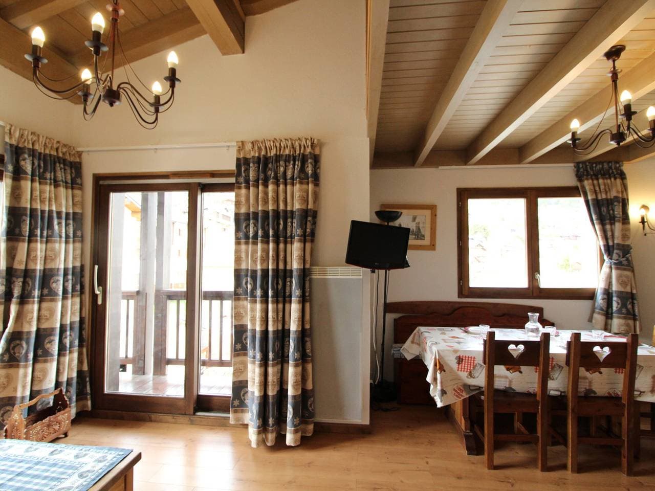 Foto 2 von 16: Geräumige Wohnung für 6 Personen in Aussois mit Balkon