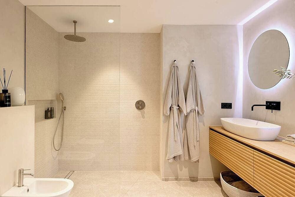 Foto 6 von 30: Luxurious and Modern 7 Bedroom Property in Portals