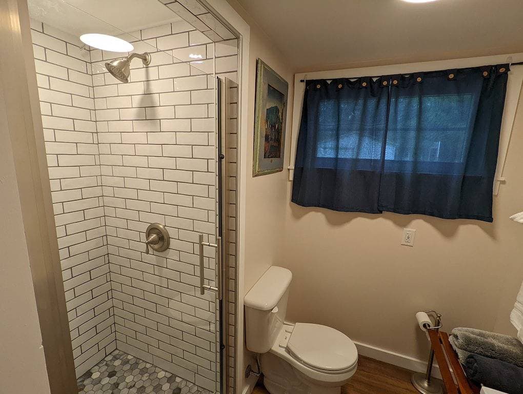 Foto 4 von 10: Finger Lakes Cottage Getaway