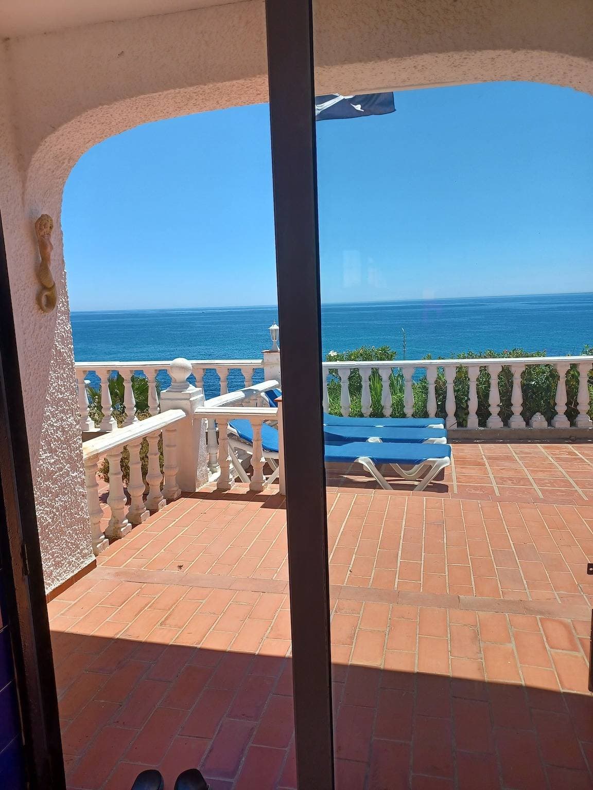 Foto 12 von 32: Ferienhaus '2 in Front Of The Sea' mit Meerblick, WLAN und Klimaanlage