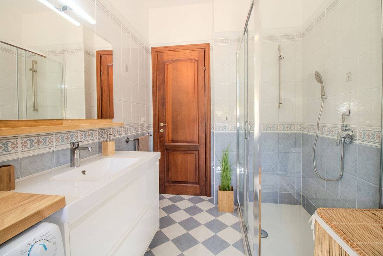 Foto 12 von 36: Ferienhaus für 7 Personen mit Balkon/Terrasse