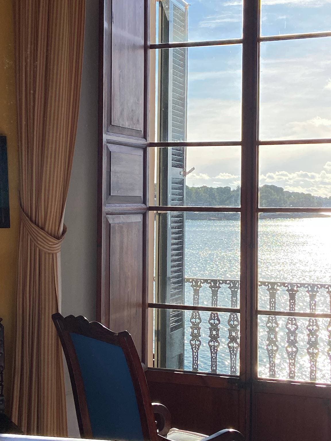 Foto 6 von 39: Ferienhaus Es Port mit Meerblick, Balkon, Terrasse und WLAN