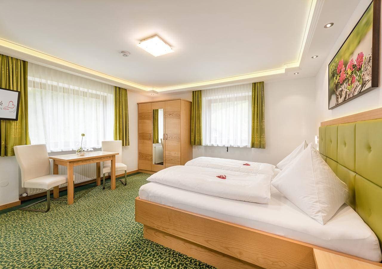 Foto 7 von 38: Doppelzimmer mit Balkon