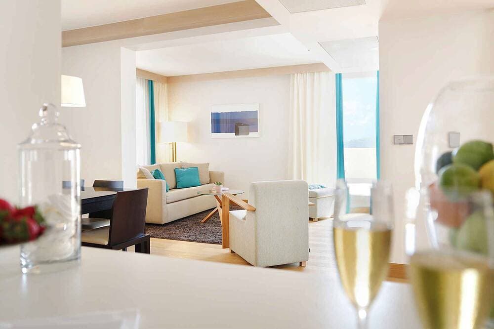 Foto 6 von 30: Ferienwohnung mit Klimaanlage und Pool