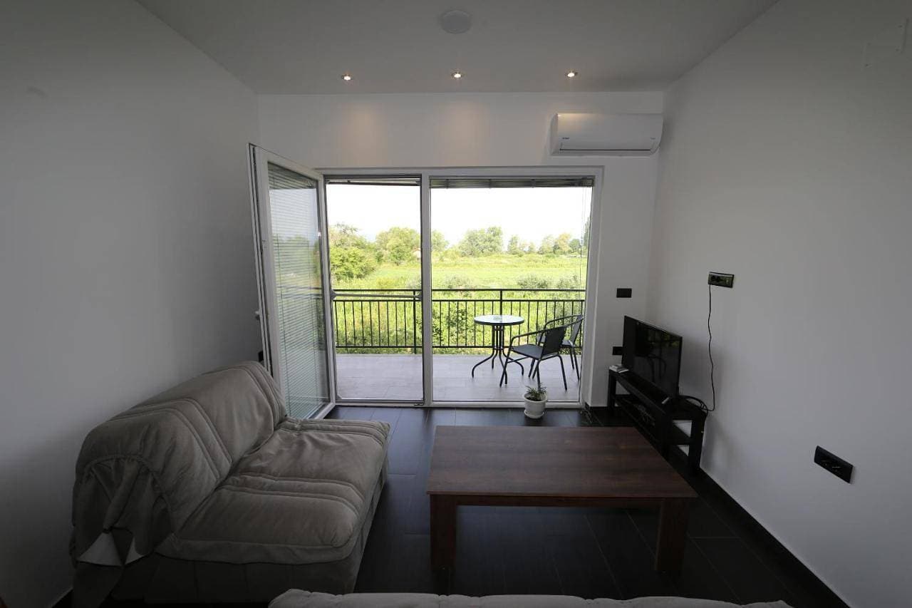 Foto 8 von 45: Apartment with Lake View