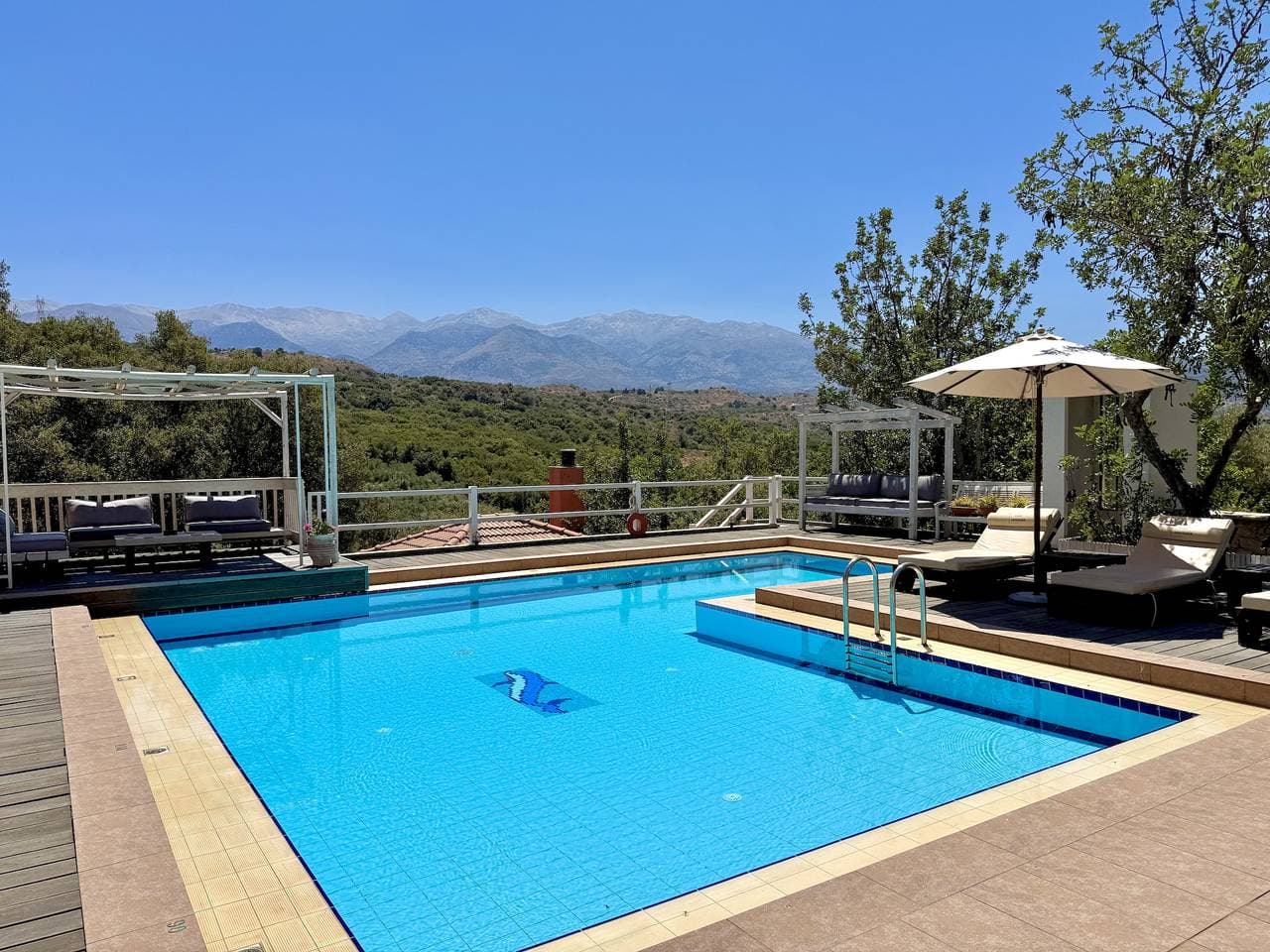 Foto 10 von 49: Villa Amvrosia