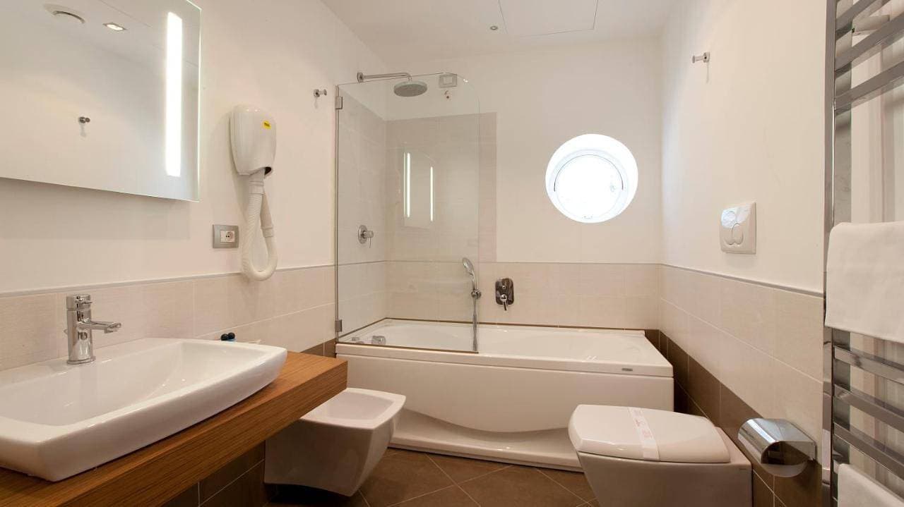 Foto 7 von 9: Double or Twin Room - Annex
