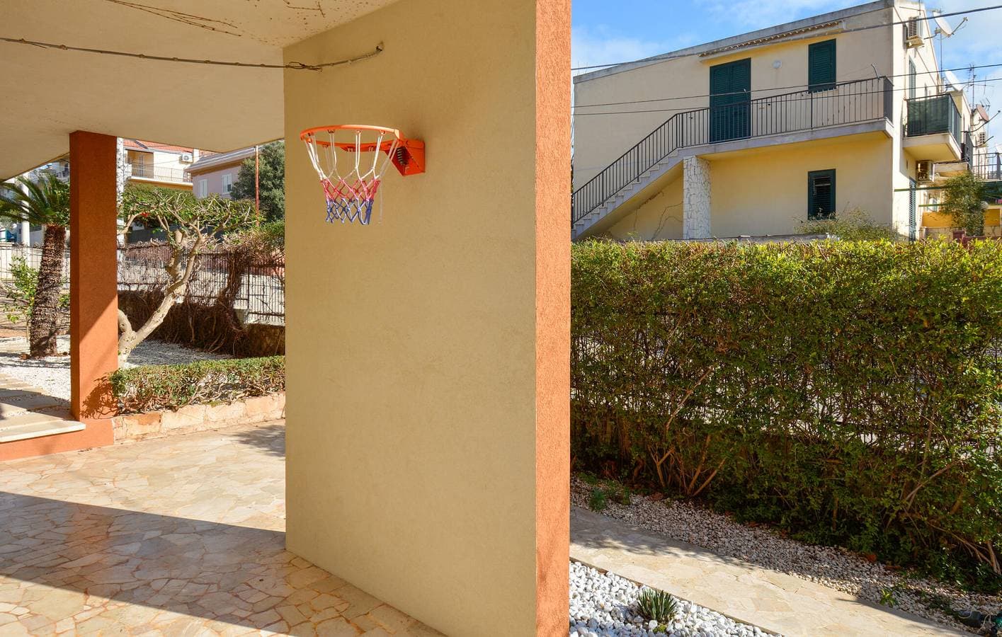 Foto 11 von 19: Luxuriöse Wohnung mit Meerblick, Pool und Terrasse in Sampieri