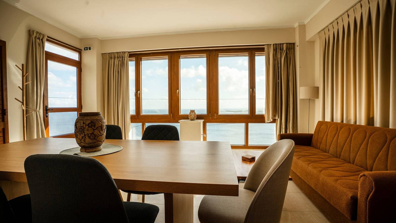 Foto 4 von 38: Villa 'Vignetta Mare: 2-Zimmer-Refugium mit Meerblick, WLAN & Klimaanlage