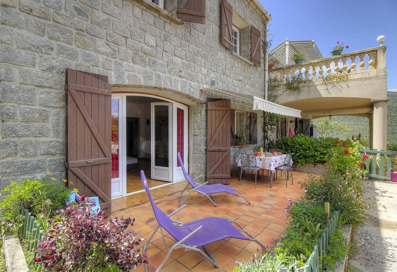 Villa Monlabeur 2 1