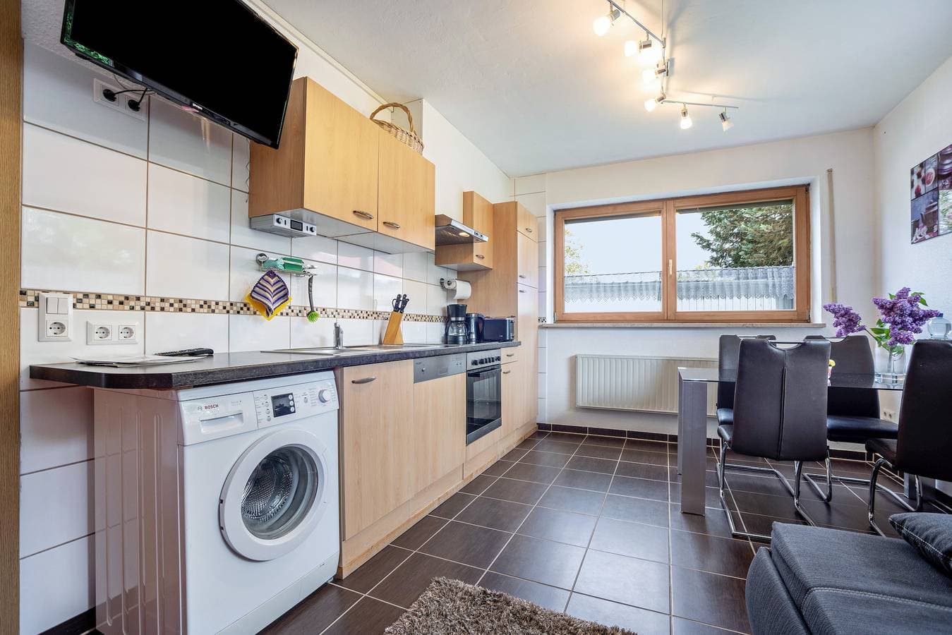 Foto 12 von 22: Ferienwohnung '4you' mit Bergblick, privater Terrasse und Wi-Fi