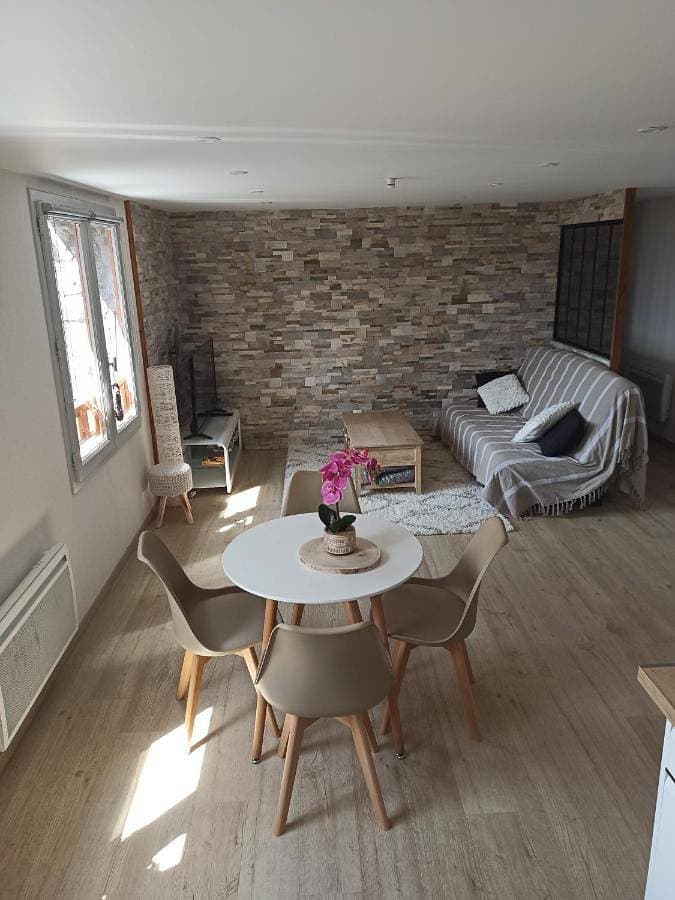 Foto 2 von 20: One-Bedroom Apartment
