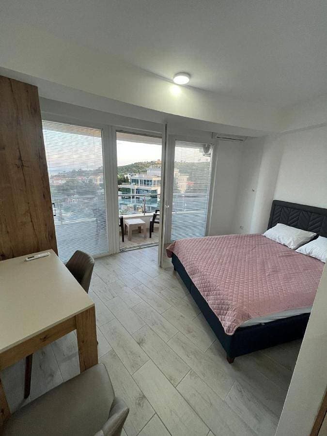 Foto 4 von 9: Studio Apartment with Sea View
