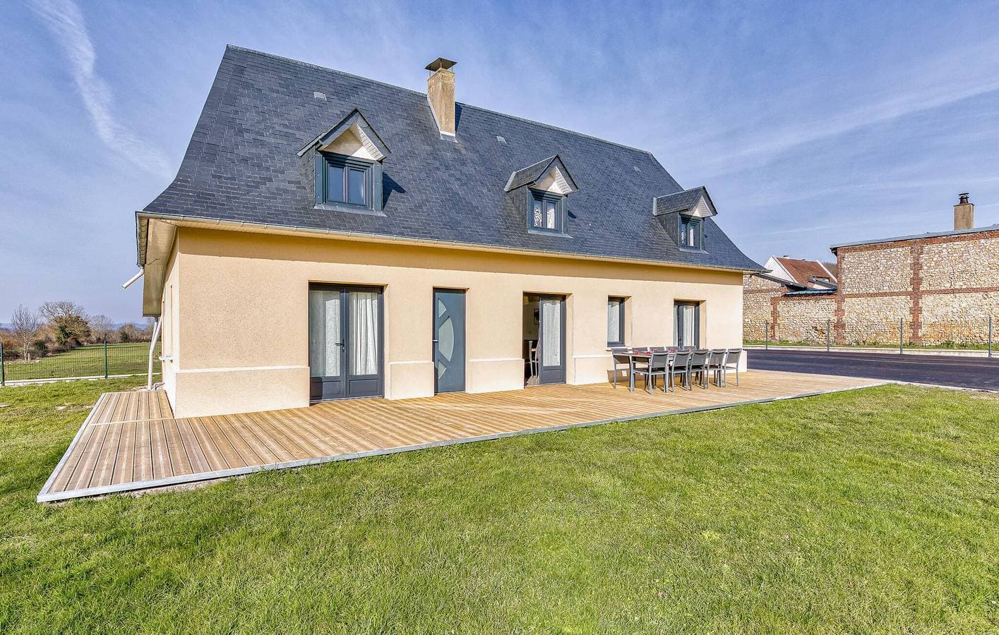 Foto 3 von 36: Gemütliches Appartement am Flussufer bei Marais-Vernier